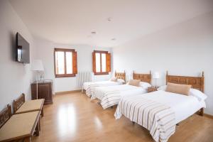 Family Suite room in Hospederia Seminario Conciliar de San Julián