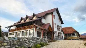 Pensiunea Tesoro - 科尔贝尼