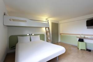 Hotels ibis budget Tarbes : photos des chambres