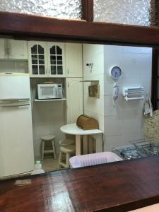 Copacabana, Qto e Sala. Vista lateral para o mar