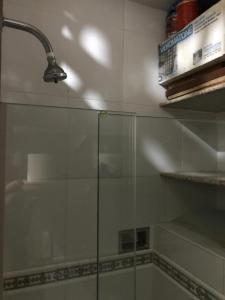 Copacabana, Qto e Sala. Vista lateral para o mar