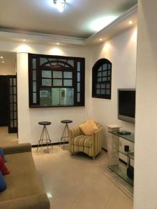 Copacabana, Qto e Sala. Vista lateral para o mar