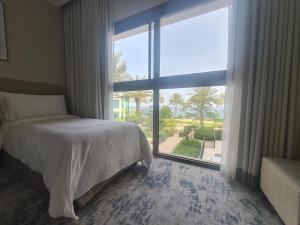 Luxury sea view Apartment In Address Hotel Fujairah