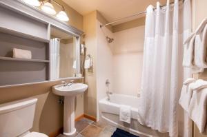 Zephyr Mountain Lodge Select-Rated 2510