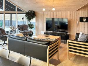 10 person holiday home in Løkken-By Traum