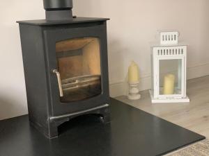 Seaglass Cottage, 5 mins from beach, hot tub on request