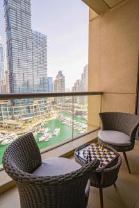 Vacay Lettings - Iris blue spectacular Marina view Apartment