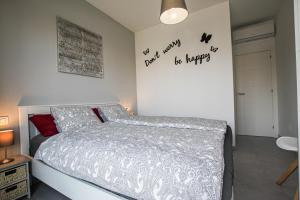 Higuericas Costa 208 - Playa Higuericas, perfect poolside penthouse