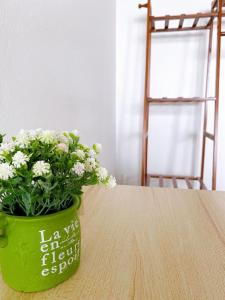 32Sqm 1000x500wifi workplace long stay