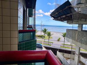 M012 - Apto c 2 Sacadas | Frente ao Mar na V. Mirim