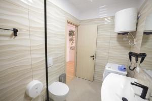 Apollo Apartment by Holistay