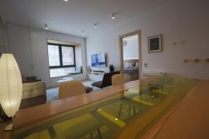 Apollo Apartment by Holistay