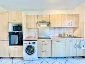 Appartements Colmar - La Cigogne - Balcon - Vue Degagee - Netflix - Wifi Fibre - Parking gratuit - Quartier populaire : photos des chambres