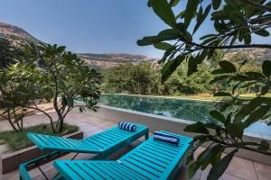 SaffronStays Mountain Aer, Karjat