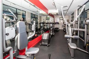 Stunning 2 Bedroomed Loft-style penthouse (712)