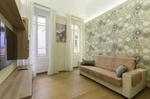 Celebrity House