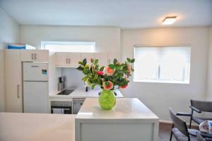 Central Hobart - Beautiful Apartment