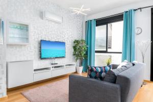 -MalagaSunApts- Modern CityCentre Pool&Parking