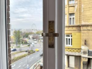 Premium Apartment by Hi - Central 2 BR - best view