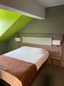 Hotels Logis Jum'Hotel : photos des chambres