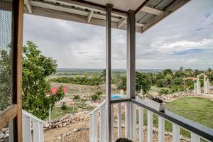 Gavra Cabana at Bella Vue Estate