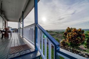 Mattea Vacation House at Bella Vue Estate