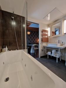 Domaine de l'Epau Eco-Resort - Eco-Lodges : photos des chambres