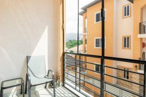 Luxury Living Modern Contemporary Home with Brand New Pool in Manor Park