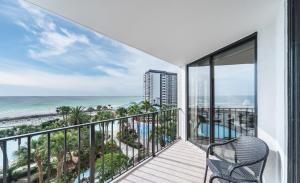 Edgewater Tower I 406