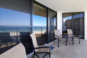 Edgewater Tower I 704