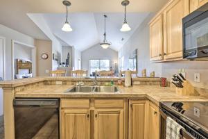 Spacious Fraser Condo about 6 Mi to Winter Park!