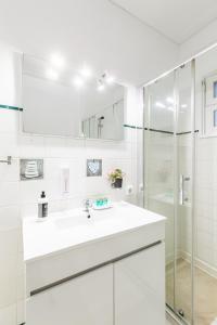Nice Apartment with Veranda in Gaia - 3D