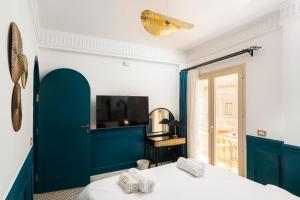 The Neat Nostalgic 2BDR Apt Cairos Downtown