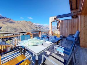 Chalet spacieux avec sauna, accès pistes, Wi-Fi et parking - FR-1-344-720