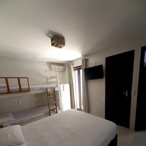 SUÍTES ITAIGARA á 80 metros da praia