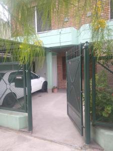 Departamento en Luis Guillon