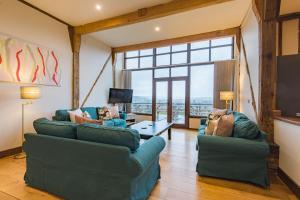 The Canterbury Barn by Bloom Stays