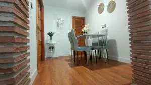 Amplio Apartamento Familiar de 3 Dormitorios en La Zubia Granada a un Paso de la Alhambra y Sierra Nevada - Gójar