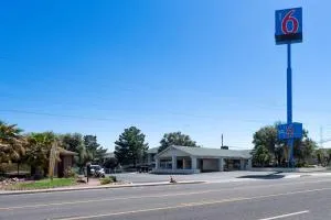 Motel 6-Kingman, AZ - Route 66 West - Peach Springs