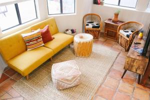 Charming Southwest Studio Blocks to Dntwn Tempe (A)