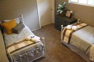 Remodeled Modern Ground Level Apt Blocks to Dwntn - B