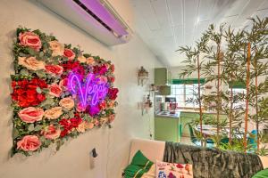 The Goat Hut Studio 11 Mi to Las Vegas Strip!