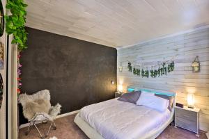 The Goat Hut Studio 11 Mi to Las Vegas Strip!