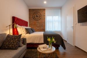 Brickwall Apartments