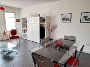 Appartement T3 Contemporain, Proche Plage et Centre, Parking Sécurisé, Wi-Fi - FR-1-319-11
