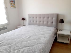 Appartement T3 Contemporain, Proche Plage et Centre, Parking Sécurisé, Wi-Fi - FR-1-319-11