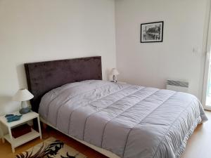 Appartement T3 Contemporain, Proche Plage et Centre, Parking Sécurisé, Wi-Fi - FR-1-319-11