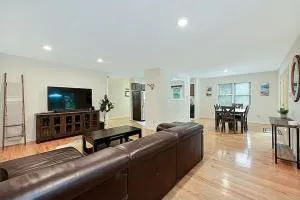 Lake Gaston Duo Side B Kayak, Water mat, Gameroom - Littleton