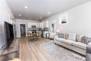 Charming 3-bedroom in vibrant new neighborhood