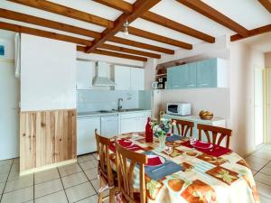 T3 lumineux avec jardin, 6 pers., Wi-Fi, parking, animaux admis - FR-1-402-1